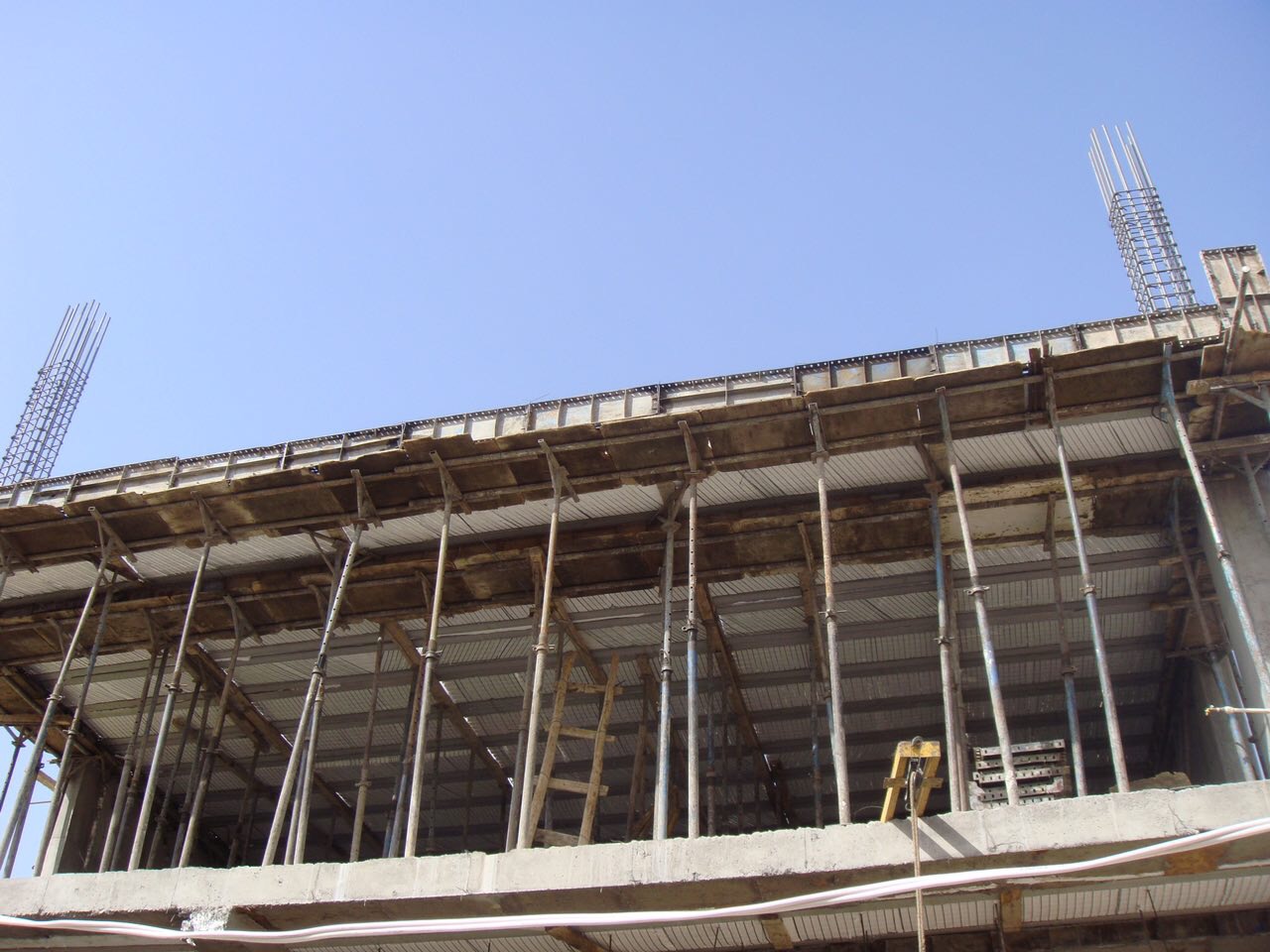 مقایسه تیرچه پیش تنیده